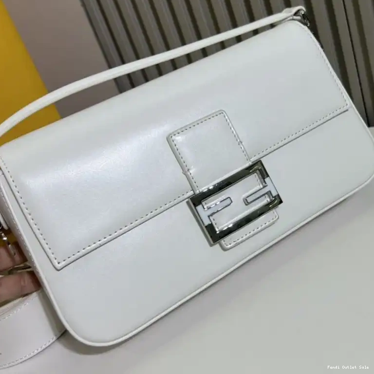 Cheap Tiffany Leather Smooth Fendi White Bag Medium In Baguette 0606